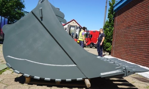 Aktualności Łyżka kopiąca do koparki Liebherr o masie 50 ton